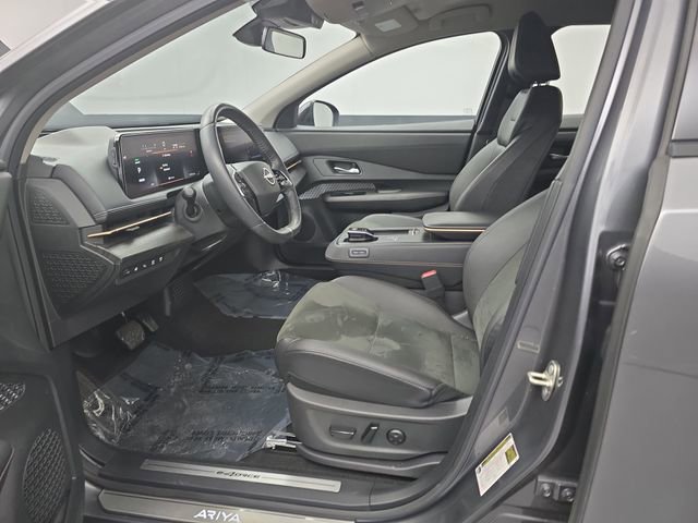 Used 2023 Nissan Ariya AWD image 22