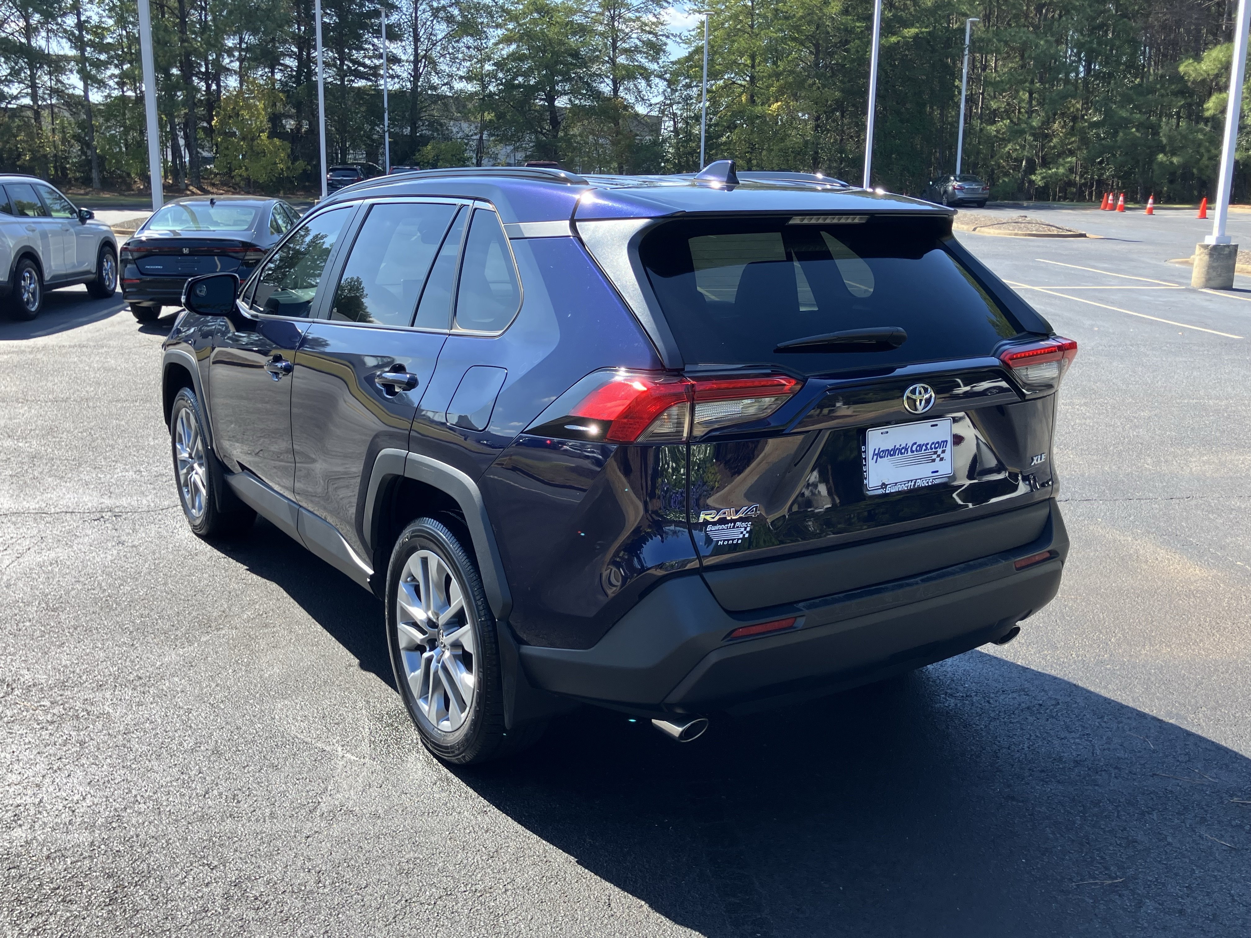 Used 2024 Toyota RAV4 XLE Premium FWD image 8