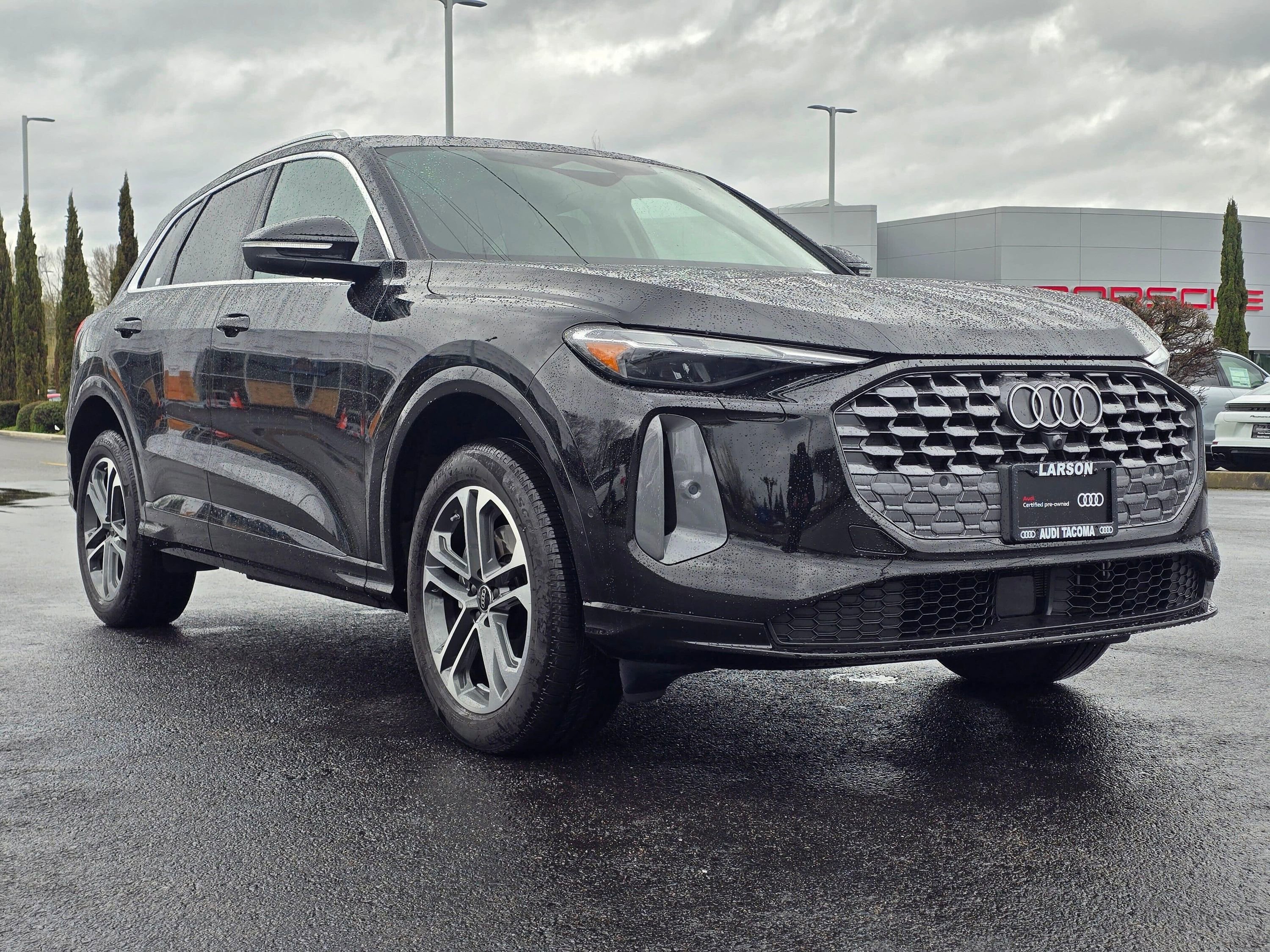 Certified 2025 Audi Q5 Premium w/ Convenience Package image 8