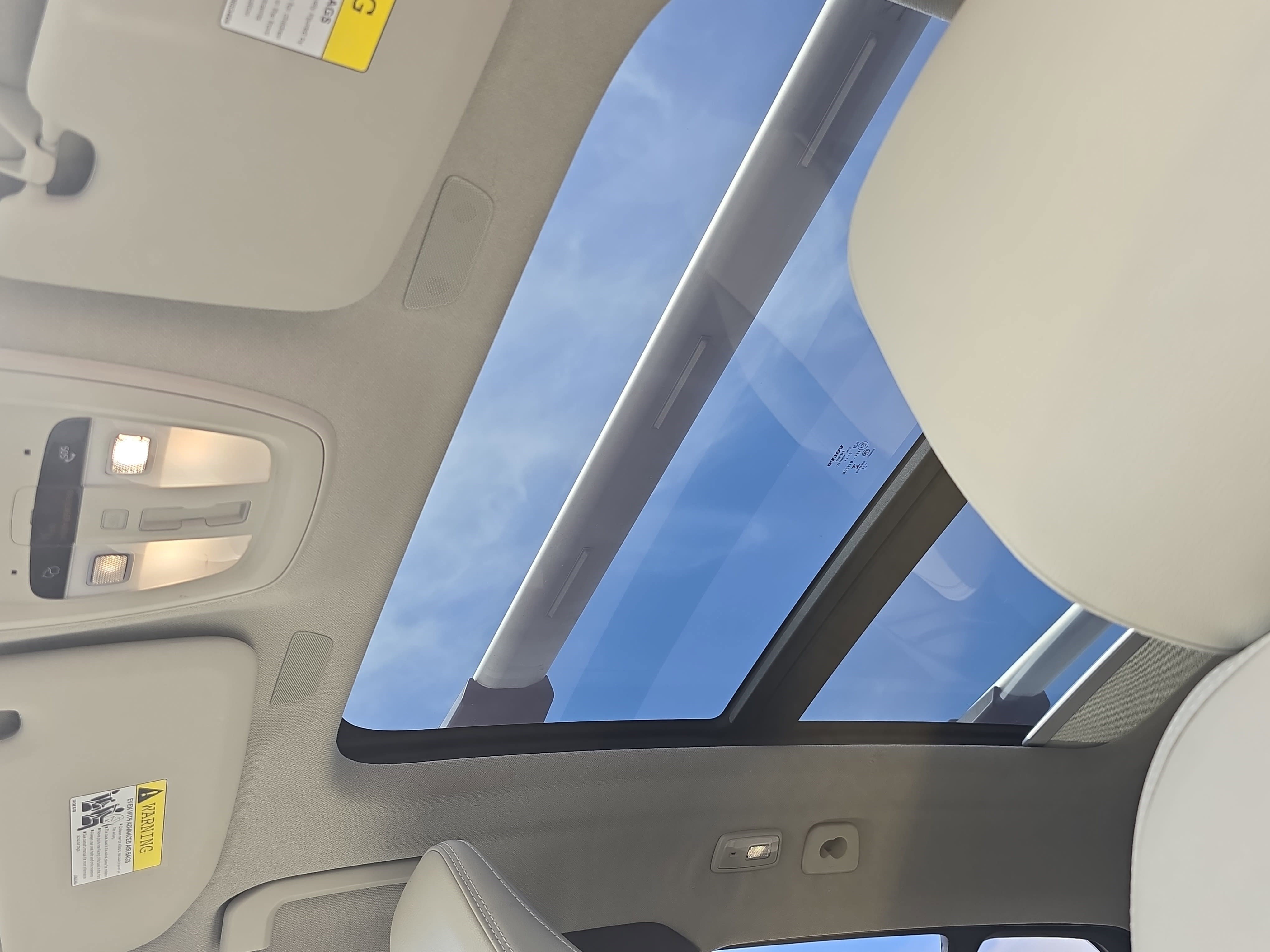 Used 2023 Volvo XC40 B4 Plus w/ Driver Assist Package image 31