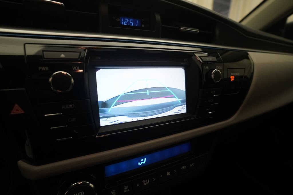 Used 2016 Toyota Corolla LE FWD image 20