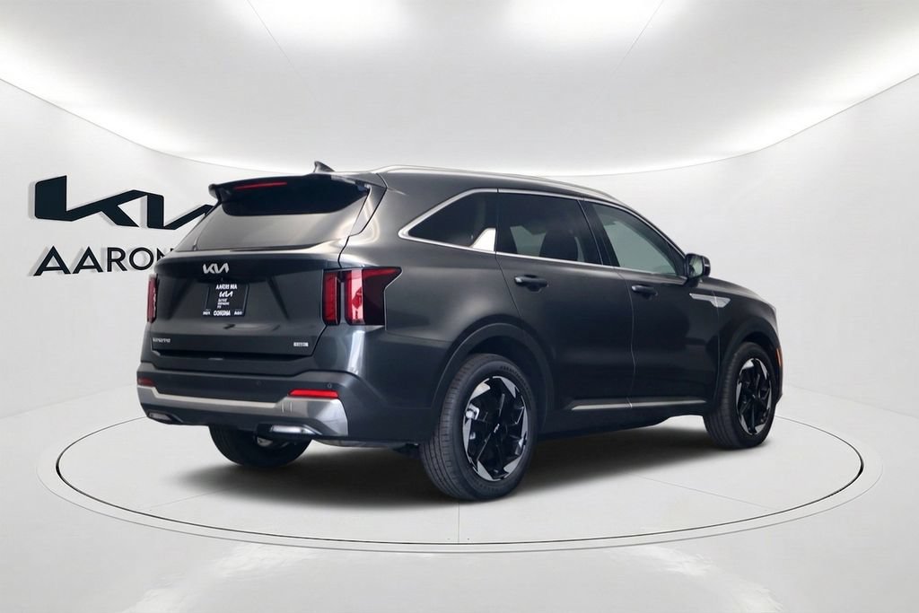 Used 2026 Kia Sorento EX FWD image 4