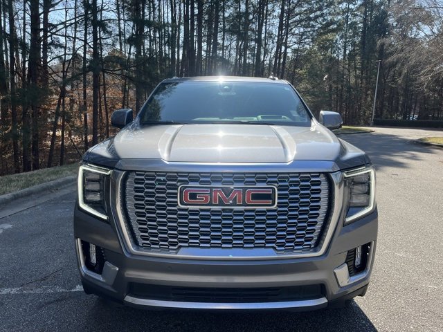 Used 2021 GMC Yukon Denali image 3