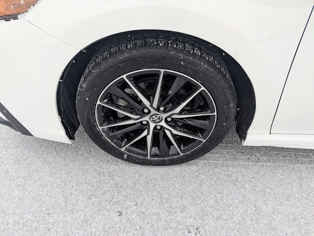 Used 2023 Toyota Camry SE image 12