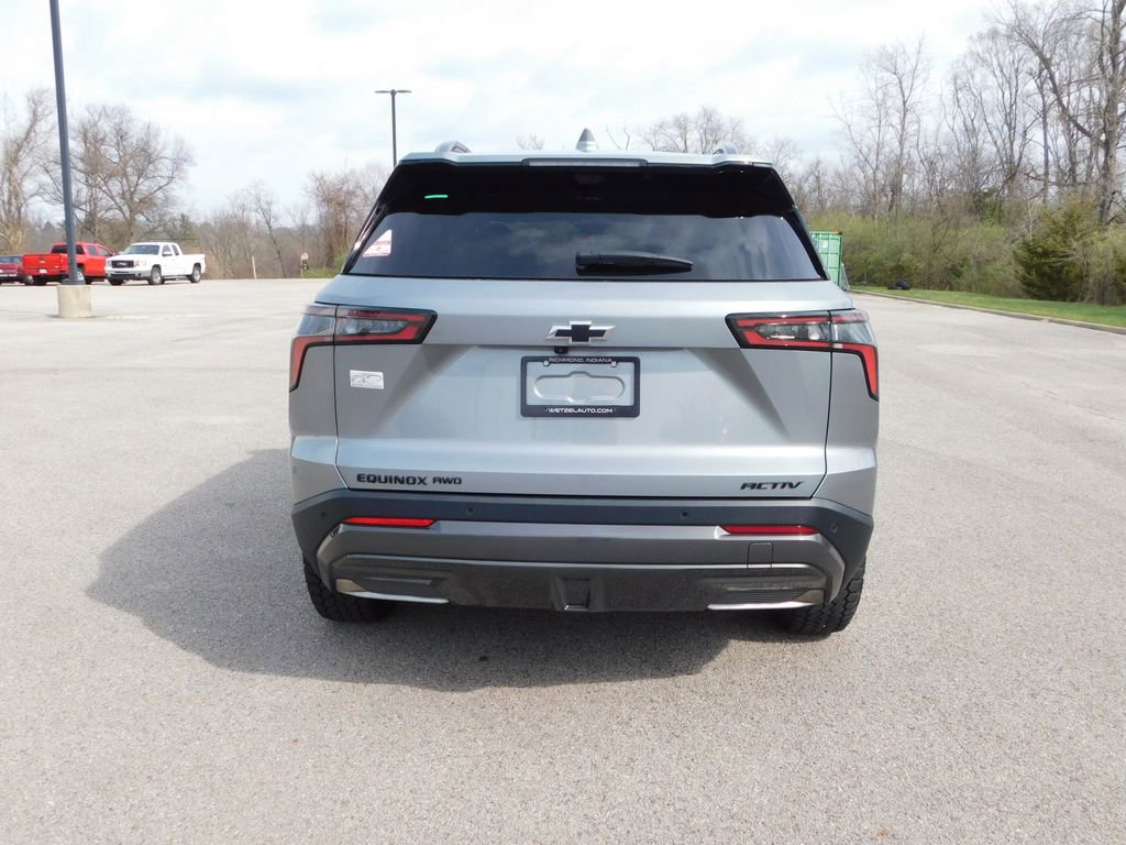 Used 2025 Chevrolet Equinox ACTIV w/ Safety and Technology Package image 4