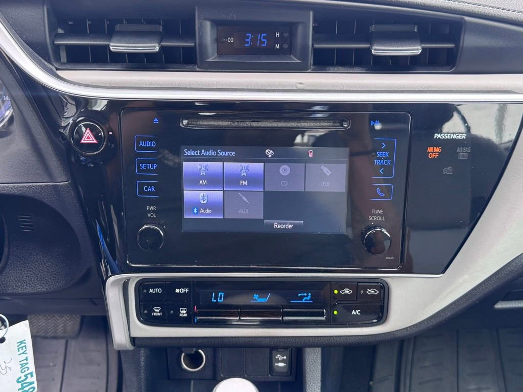 Used 2017 Toyota Corolla LE FWD image 18