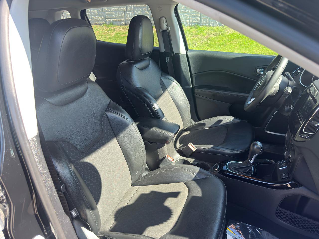 Used 2021 Jeep Compass Latitude FWD image 31