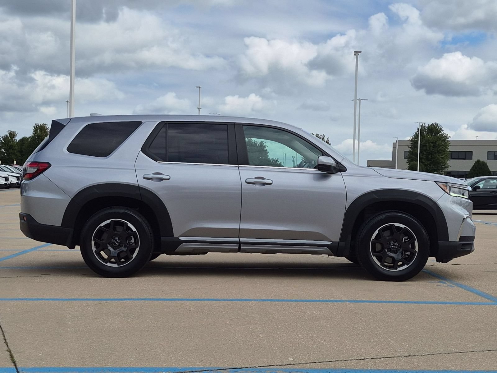 Certified 2025 Honda Pilot EX-L image 5