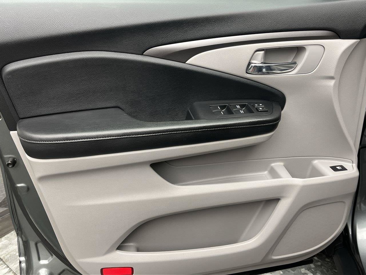 Used 2019 Honda Ridgeline RTL-T image 10