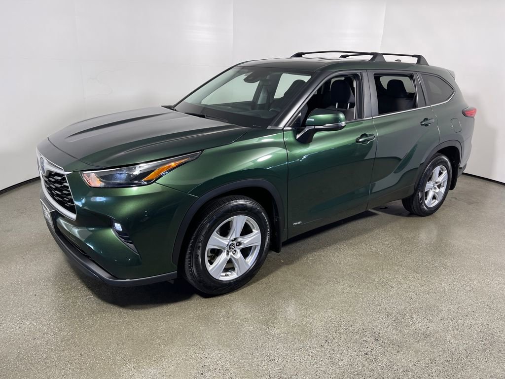 Certified 2023 Toyota Highlander LE image 7