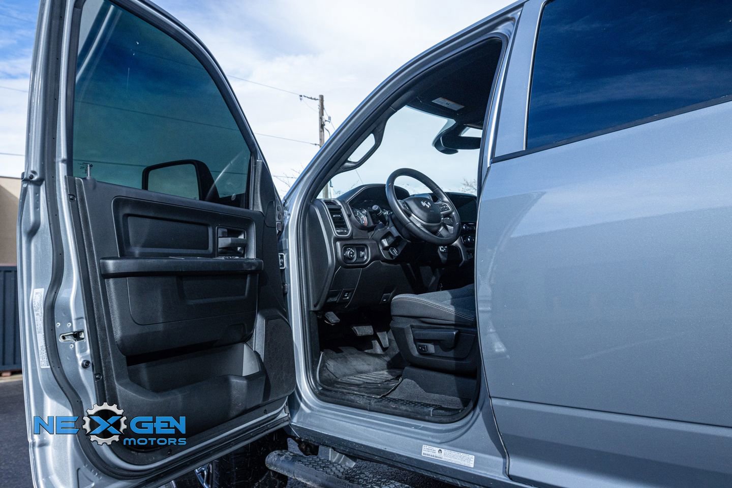 Used 2024 RAM 3500 Tradesman w/ Convenience Group image 10