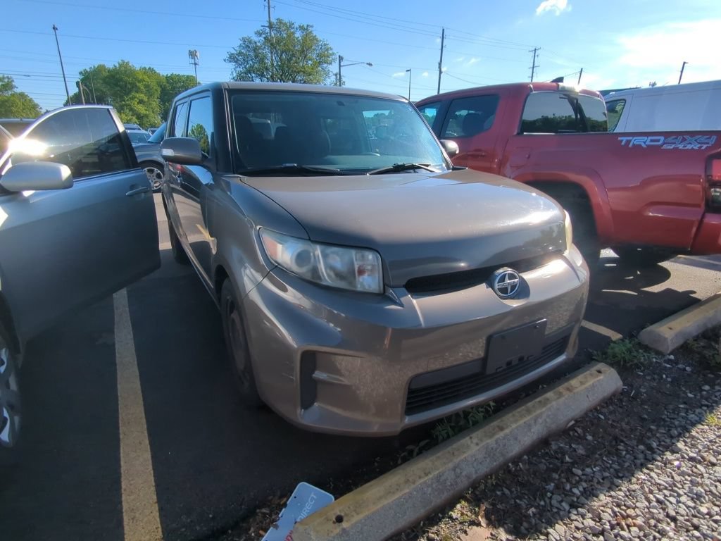 Used 2012 Scion xB FWD image 3