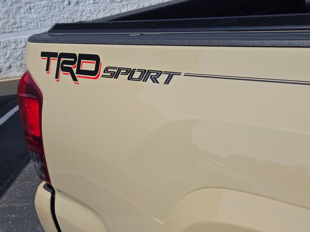 Used 2019 Toyota Tacoma TRD Sport RWD image 10