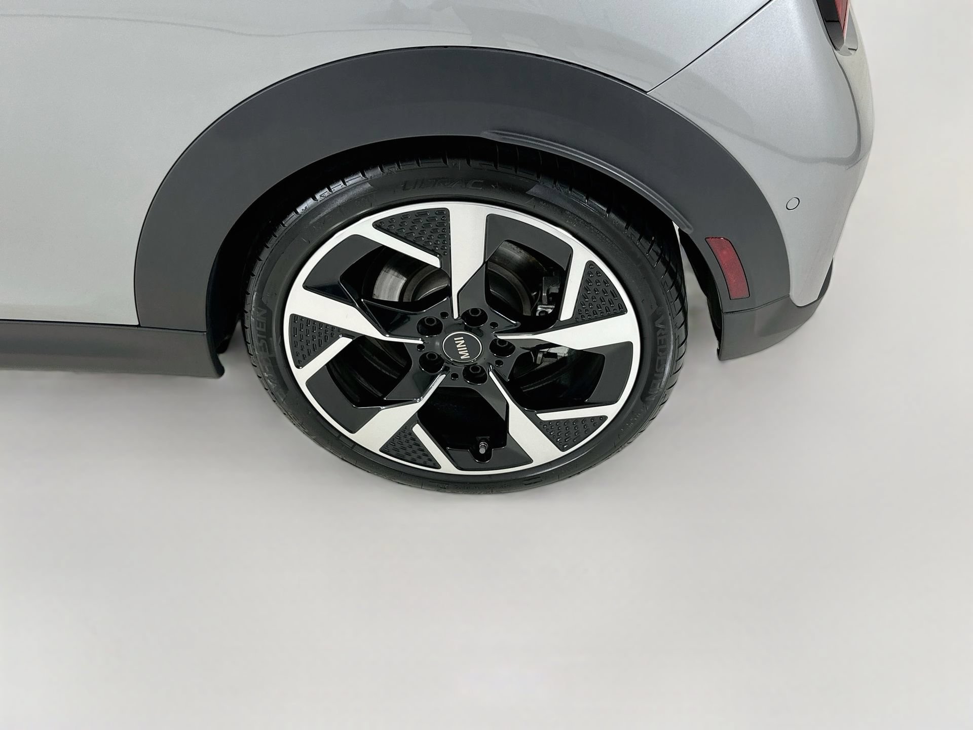 Used 2025 MINI Cooper S FWD image 32