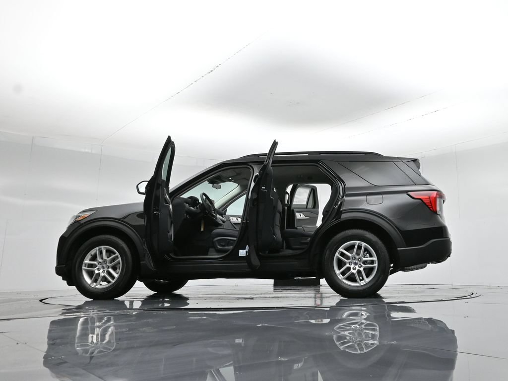 New 2026 Ford Explorer Active RWD image 47