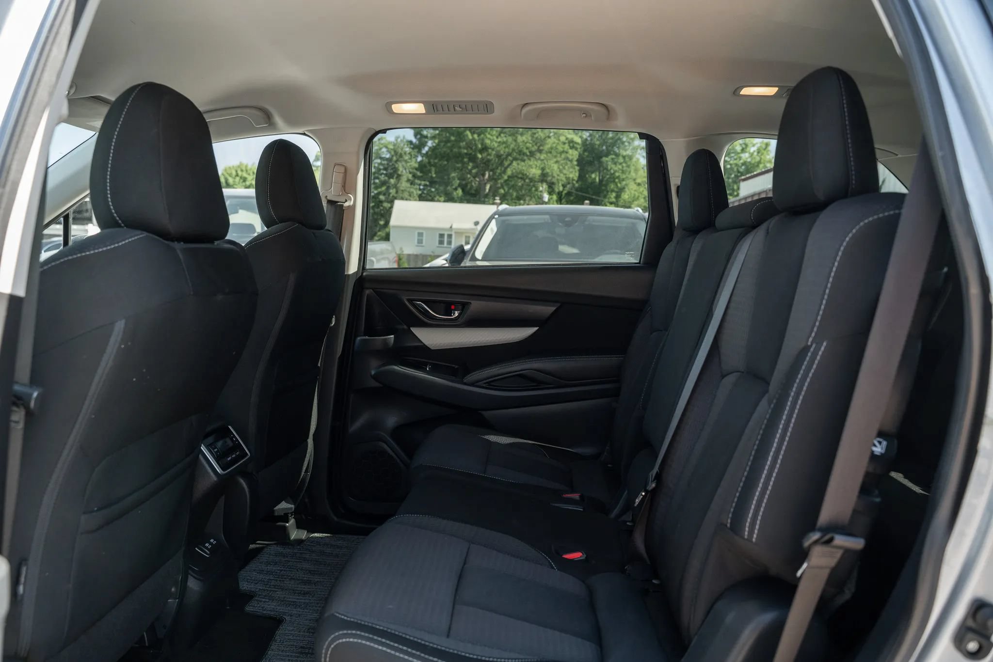 Used 2019 Subaru Ascent Premium AWD/4WD image 8
