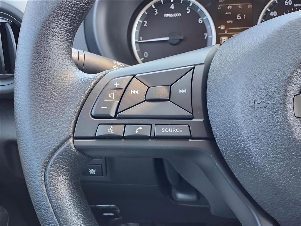 New 2025 Nissan Kicks Play S image 18