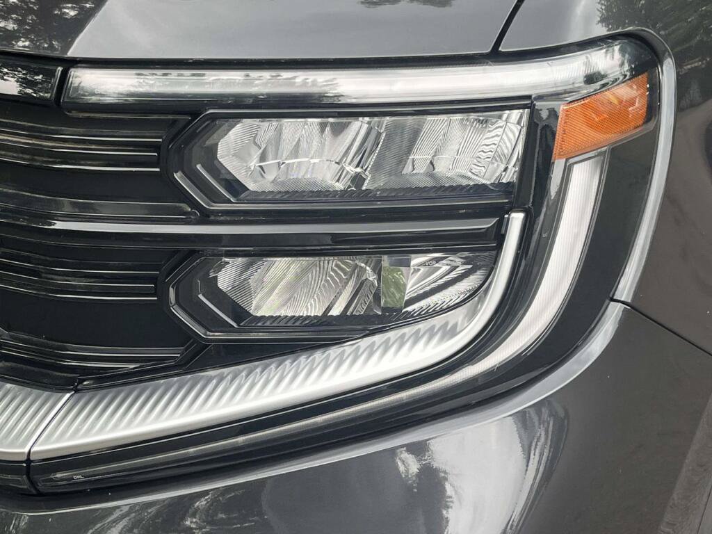 Certified 2025 Ford Expedition Platinum AWD/4WD image 14