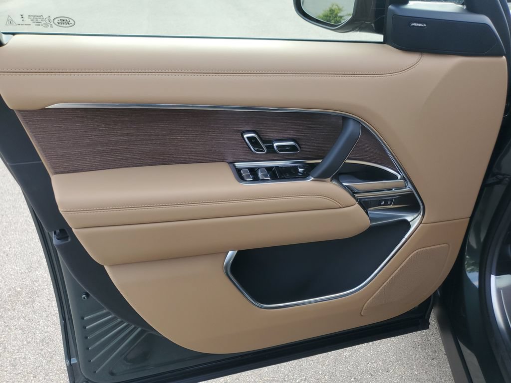New 2026 Land Rover Range Rover SE AWD/4WD image 7