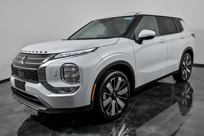 New 2026 Mitsubishi Outlander SE AWD/4WD image 5
