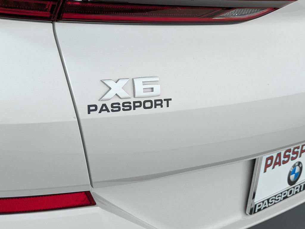 Used 2026 BMW X6 M60i image 11