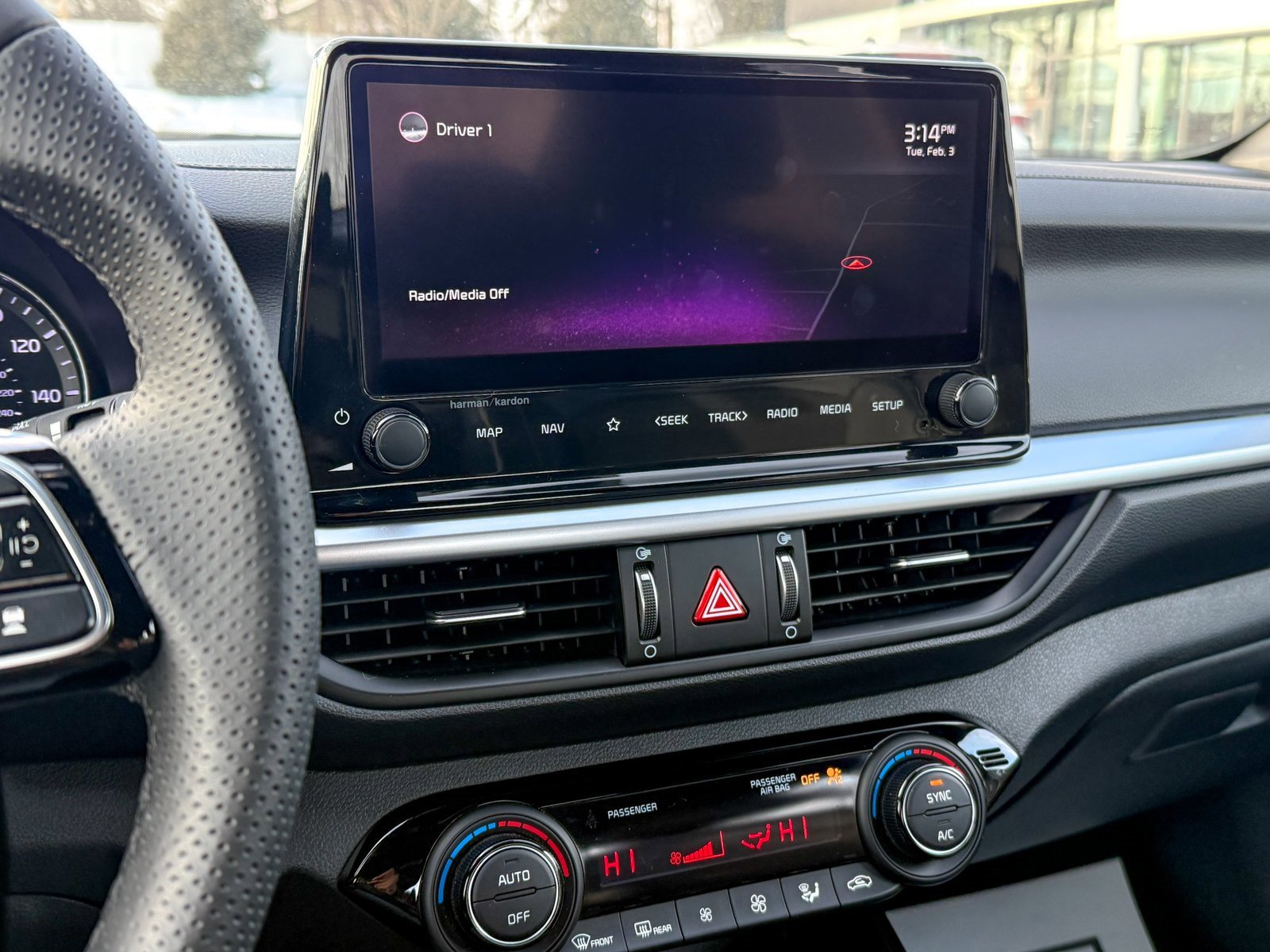 Used 2022 Kia Forte GT-Line w/ GT-Line Premium Package image 18