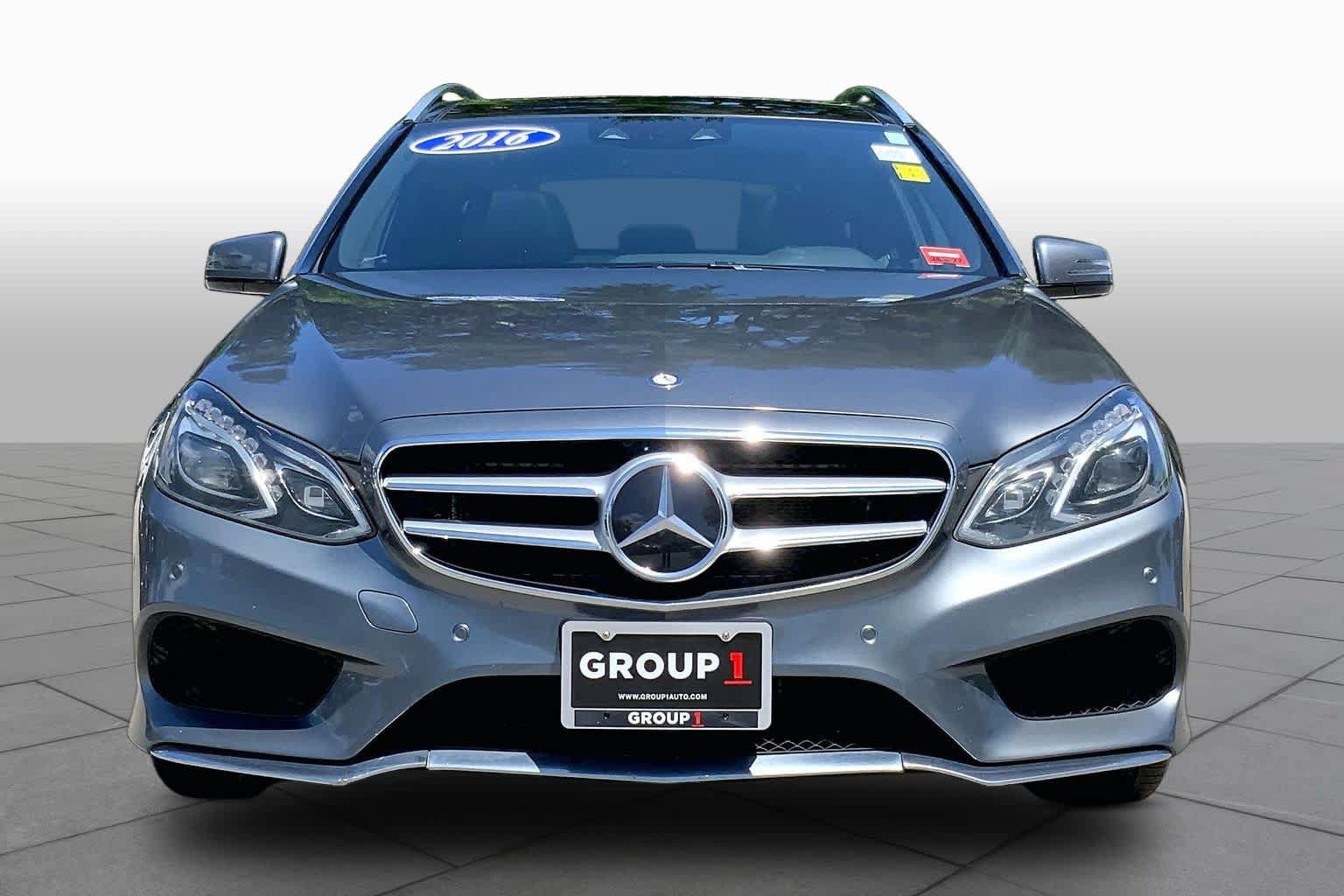 Used 2016 Mercedes-Benz E 350 4MATIC Wagon image 4