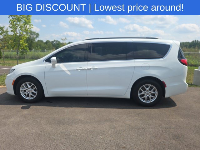 Used 2022 Chrysler Pacifica Touring-L FWD image 18