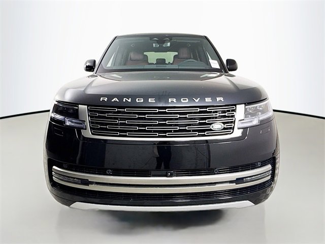New 2025 Land Rover Range Rover SE image 2