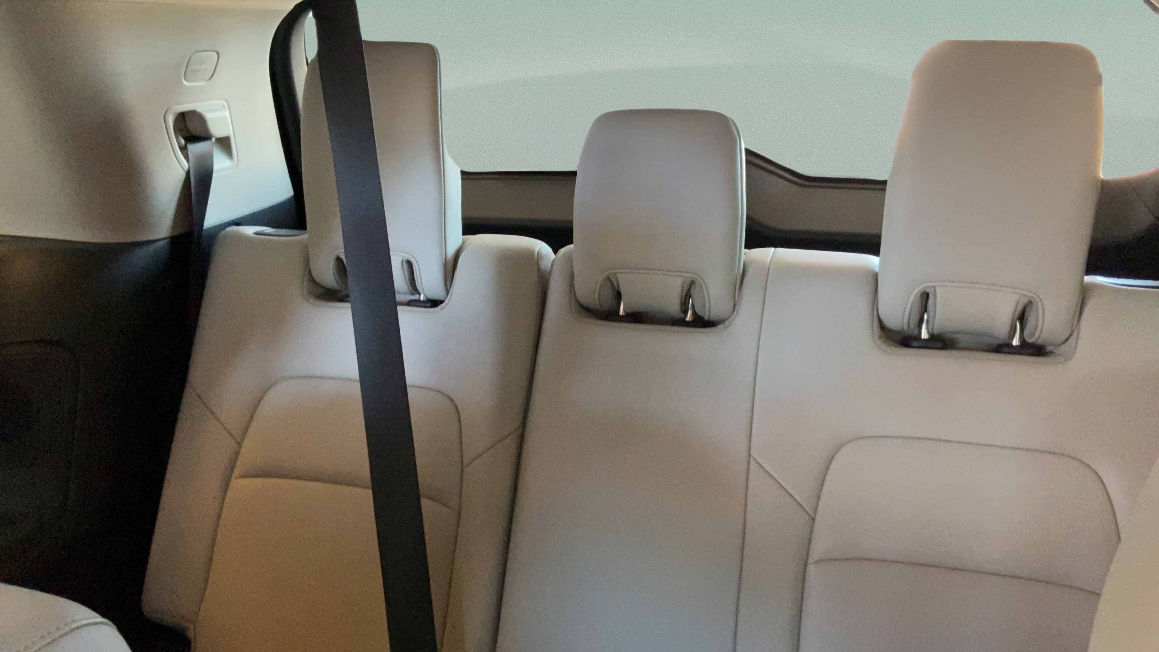 Used 2024 Nissan Pathfinder SL w/ SL Premium Package FWD image 35