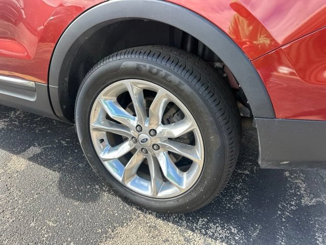 Used 2014 Ford Explorer Limited w/ Equipment Group 302A AWD/4WD image 13