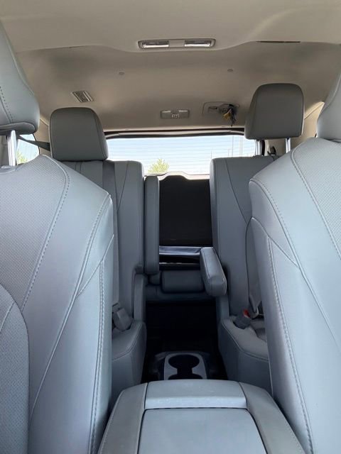 Used 2021 Toyota Highlander Limited AWD/4WD image 27