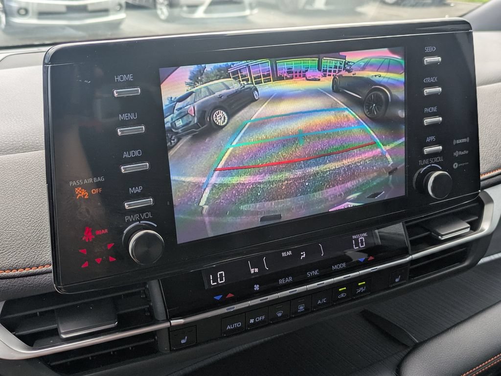Used 2024 Toyota Sienna XSE FWD image 19