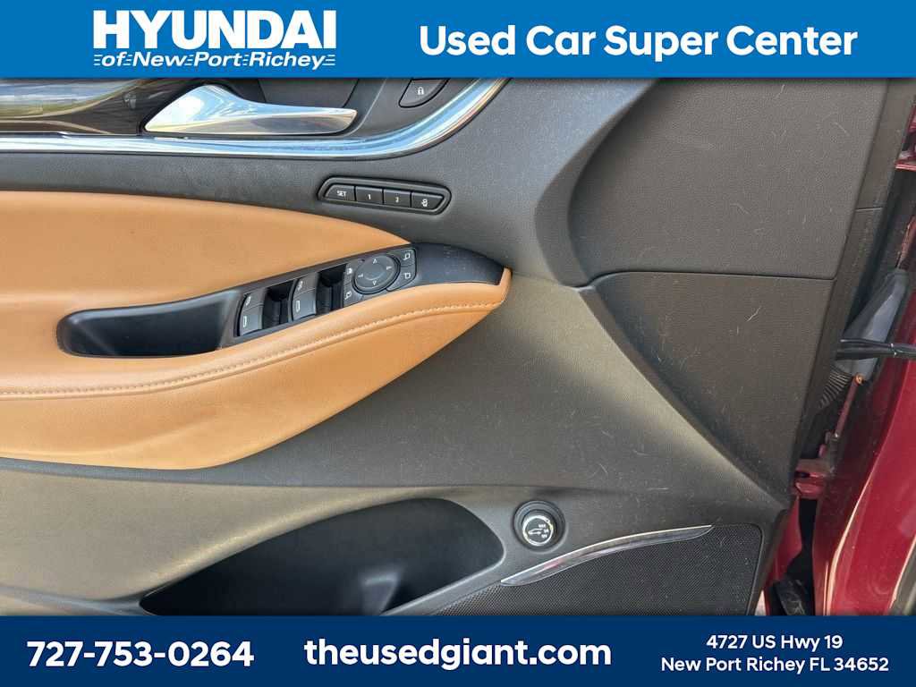 Used 2019 Buick Enclave Premium image 9