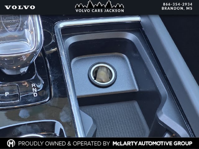 New 2026 Volvo XC60 B5 Plus w/ Climate Package AWD/4WD image 24