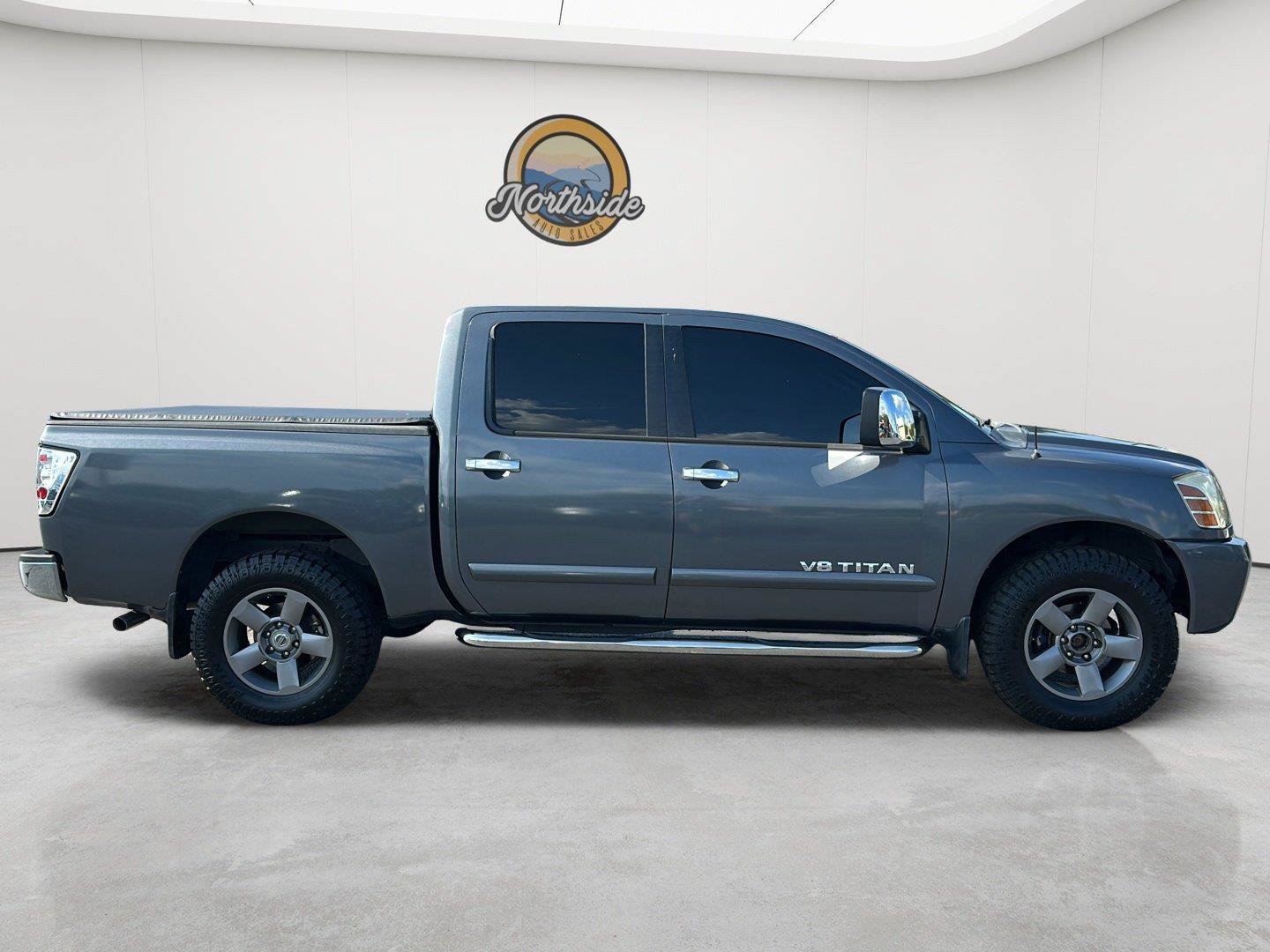 Used 2005 Nissan Titan SE w/ (W01) Utility Bed Pkg AWD/4WD image 23
