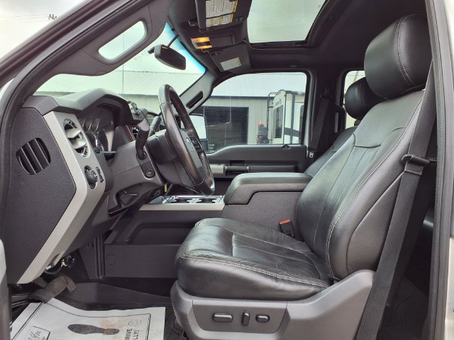 Used 2015 Ford F250 Lariat w/ Lariat Ultimate Package AWD/4WD image 12