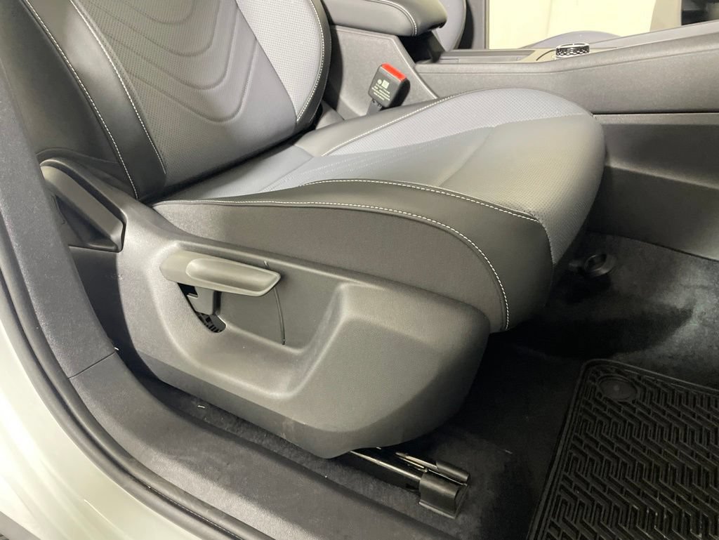 New 2026 Volkswagen Tiguan SE R-Line AWD/4WD image 22