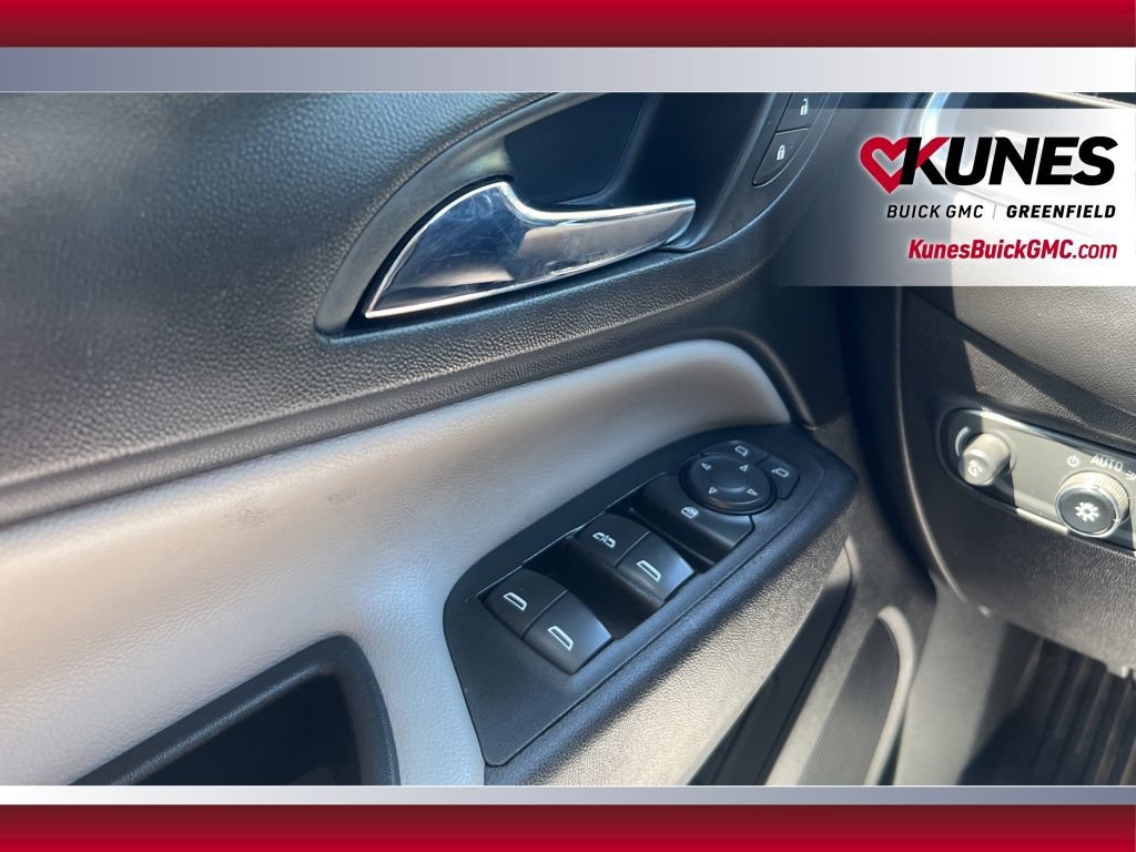 Used 2021 Chevrolet Equinox Premier AWD/4WD image 26