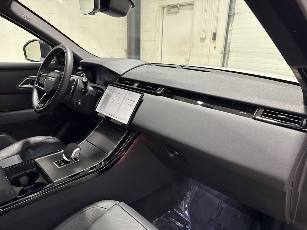 Used 2026 Land Rover Range Rover Velar S image 33