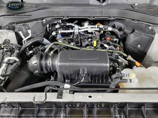Used 2023 Ford Explorer XLT w/ Equipment Group 202A AWD/4WD image 36