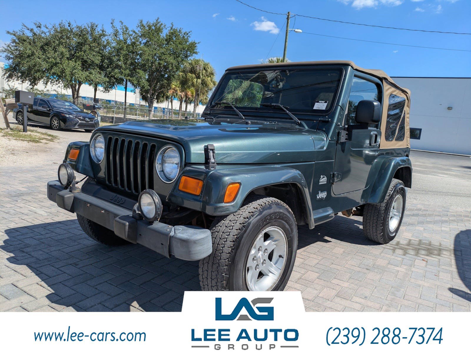 Used 2004 Jeep Wrangler Sahara w/ Dual Top Group AWD/4WD image 6