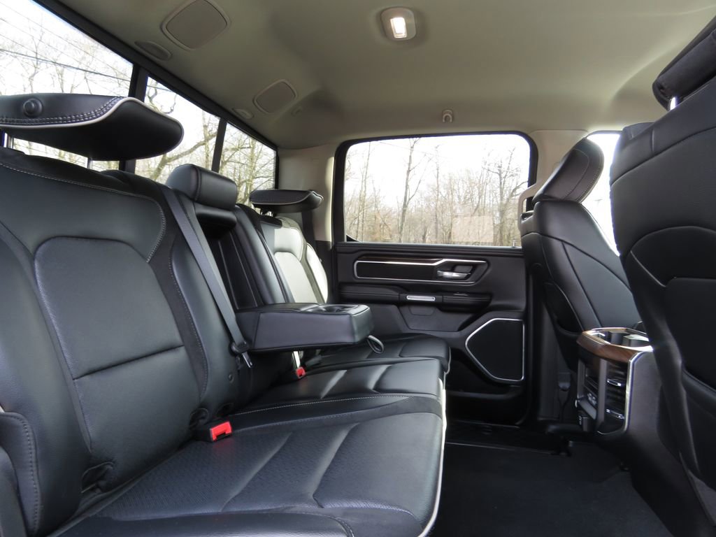 Used 2022 RAM 1500 Laramie AWD/4WD image 16