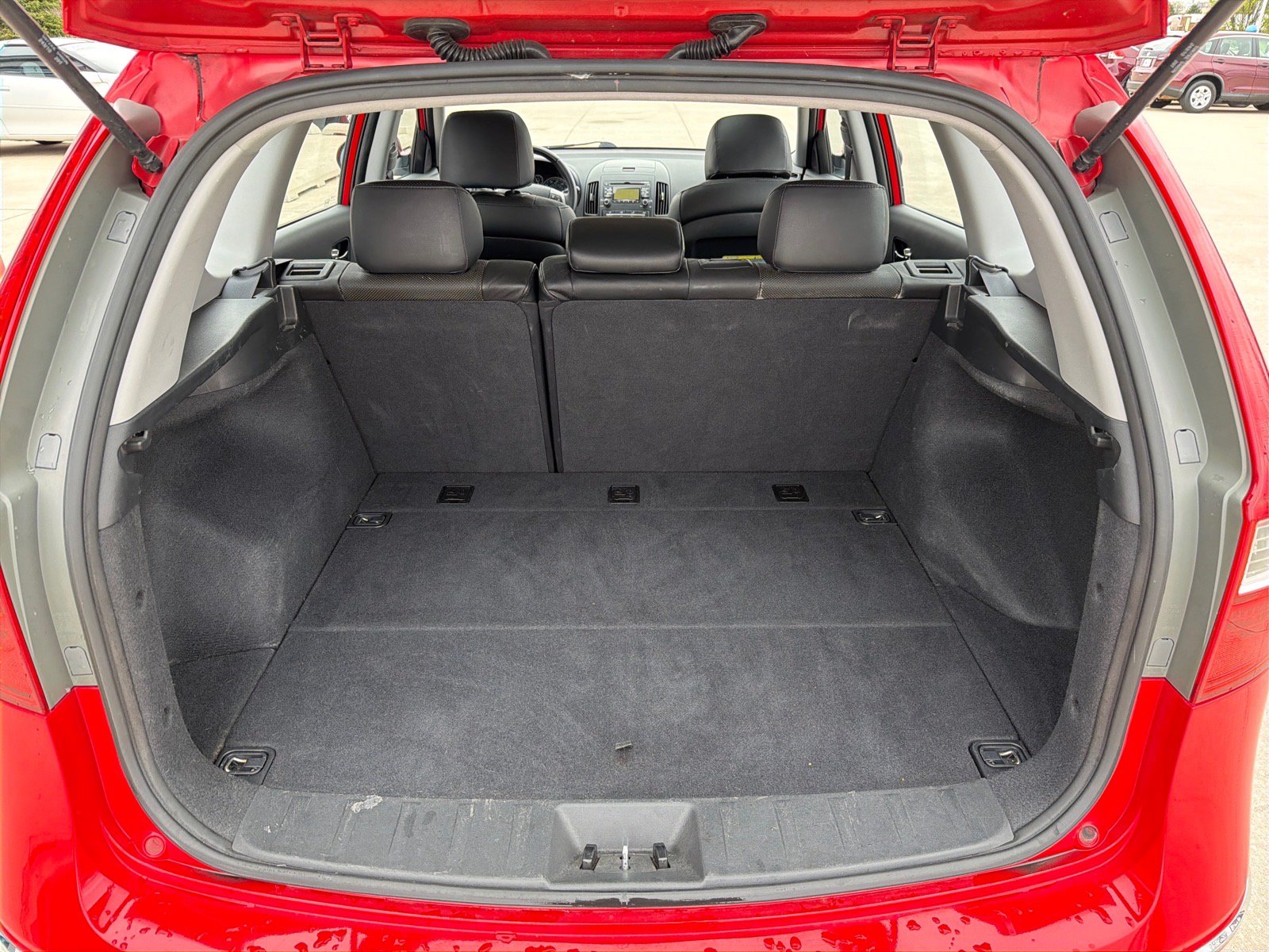 Used 2011 Hyundai Elantra FWD image 29
