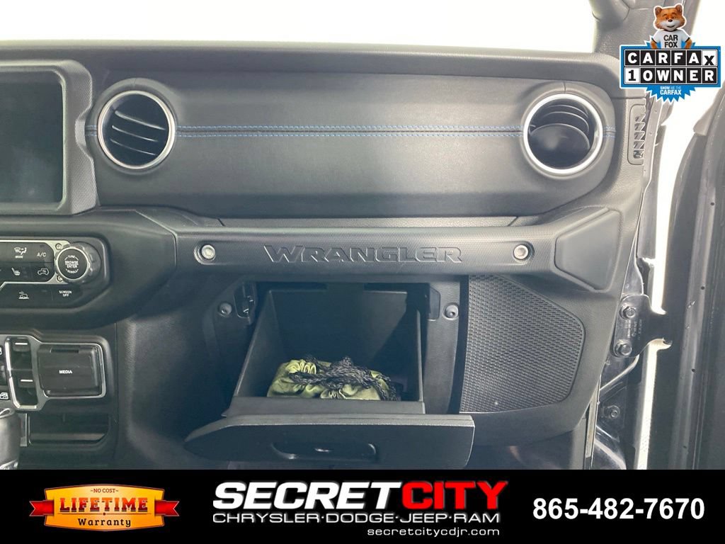 Used 2023 Jeep Wrangler Unlimited Rubicon 4xe w/ Cold Weather Group AWD/4WD image 32