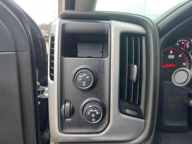 Used 2015 GMC Sierra 1500 SLE w/ SLE Value Package image 28