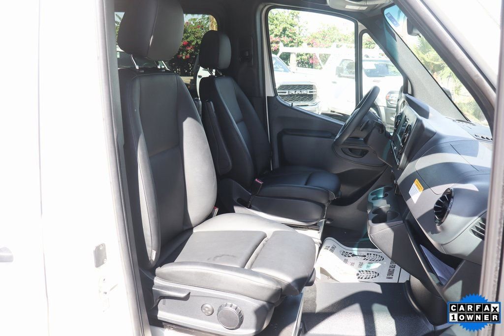 Used 2023 Mercedes-Benz Sprinter 2500 w/ Parking Package image 39