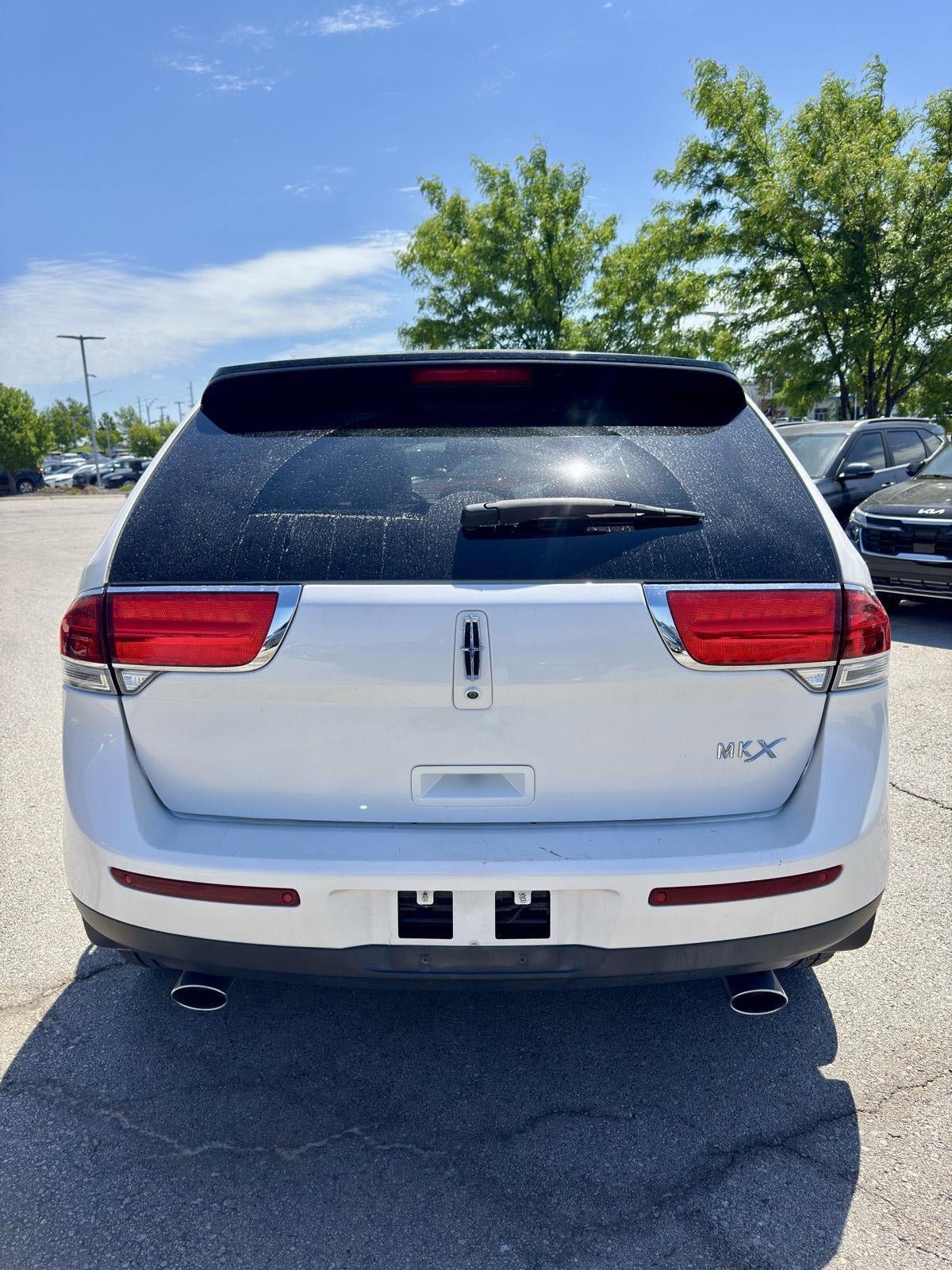 Used 2015 Lincoln MKX FWD w/ Equipment Group 101A image 4