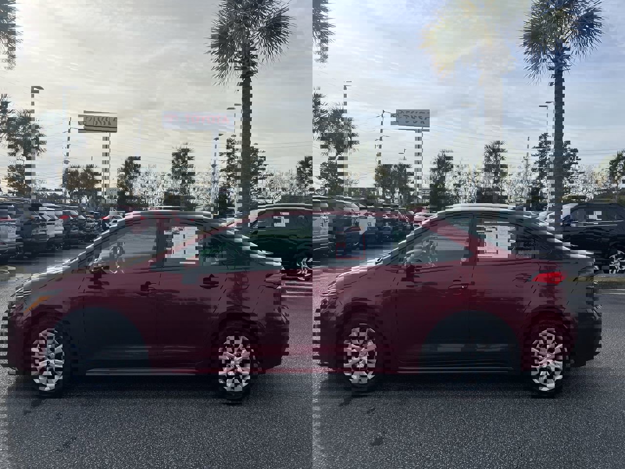 Used 2024 Toyota Corolla LE image 7