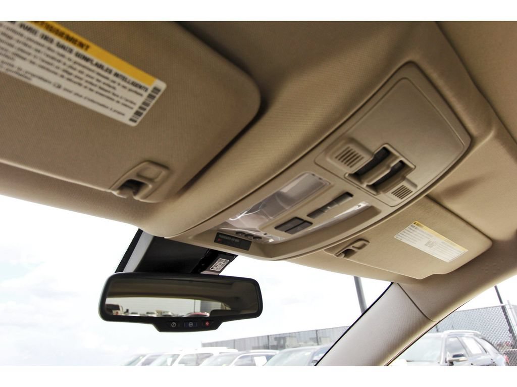 Used 2012 Cadillac SRX Luxury FWD image 25